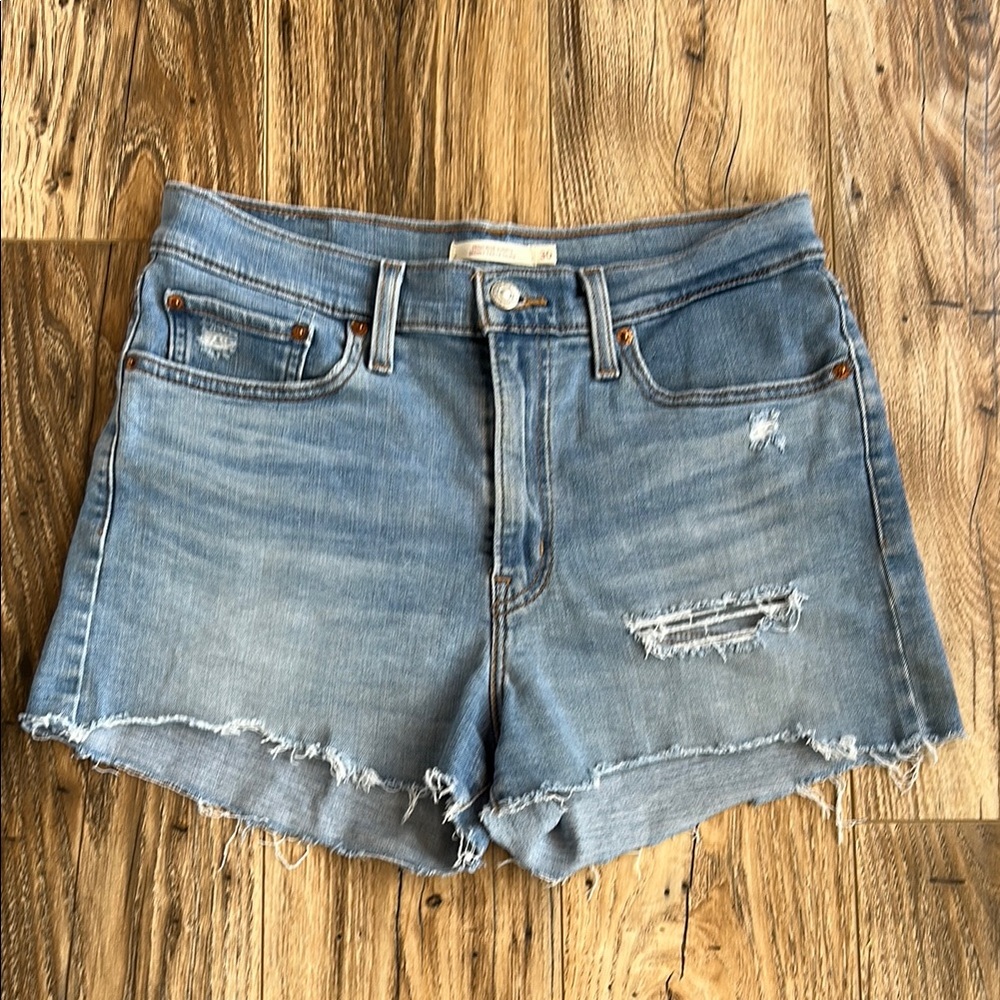 Levi's high rise shorts